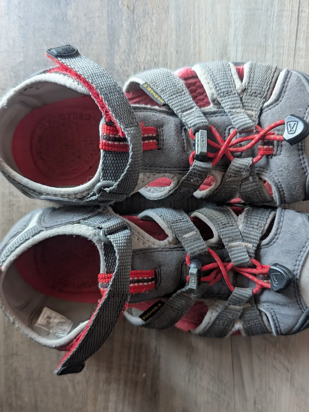 KEEN Big Kids Seacamp II CNX Grey & Red Closed-Toe Sandal